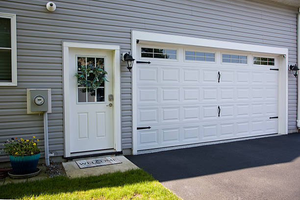 24/7 Emergency Garage Door Panel Replacement experts in Fairfield Bay, AR
